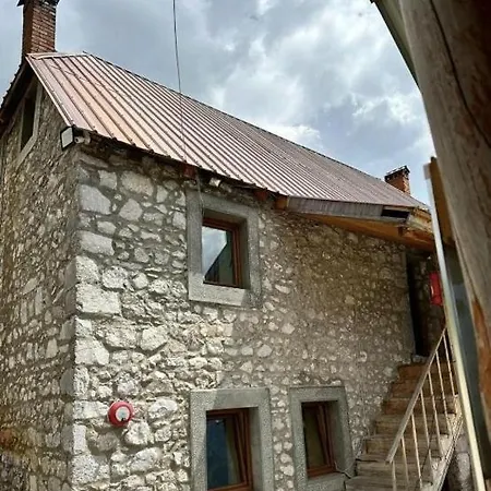 아파트 Bujtina Kukaj Kukaj